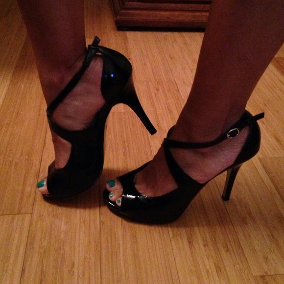 Carlos Santana black patent shoes