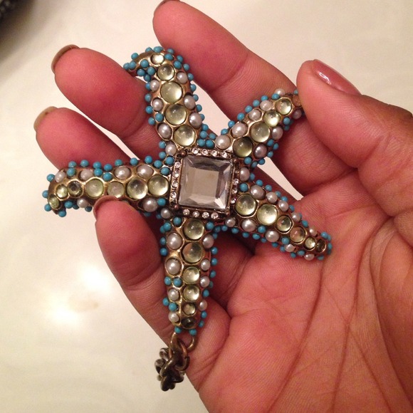 Beautiful Starfish necklace! - Picture 2 of 3