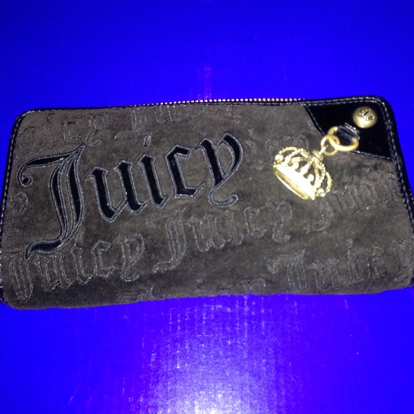 Black juicy wallet