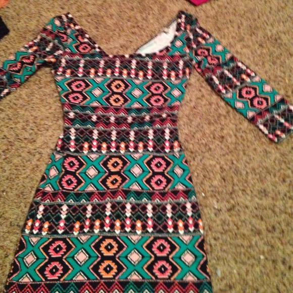 Mini form fitting dress. Tribal print. - Picture 1 of 3