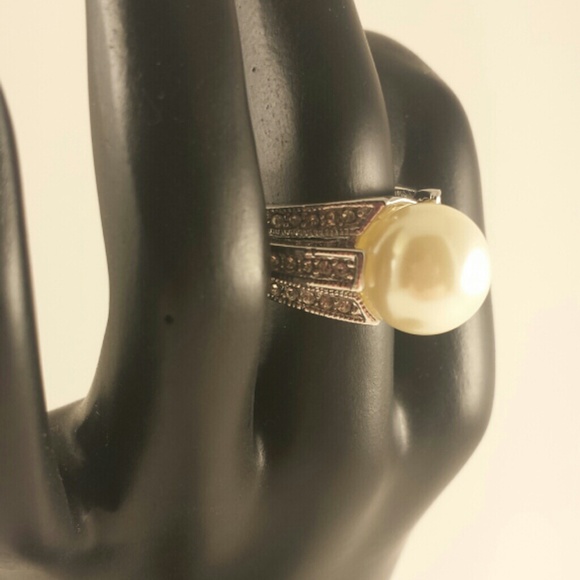 12MM Shell Pearl Ring - Picture 3 of 4