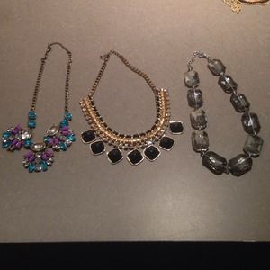 A handful of beautiful, chunky necklaces!