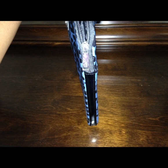 Blue cheetah print Laptop case/sleeve - Picture 3 of 3