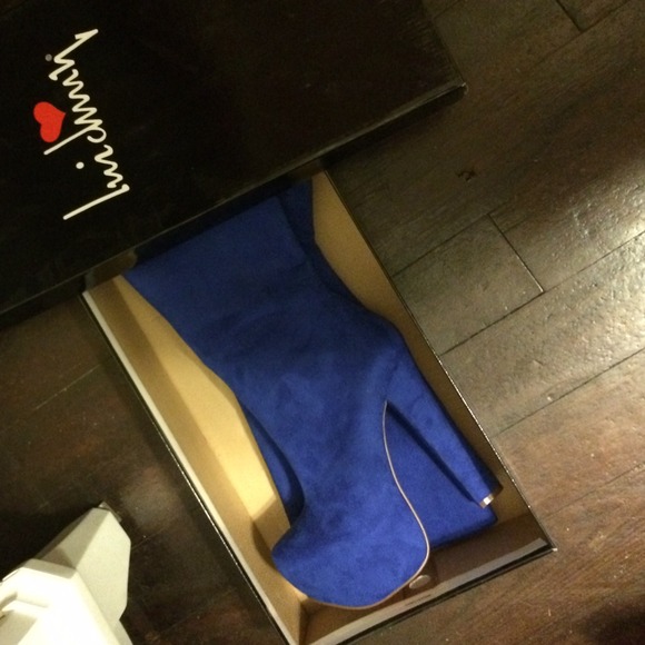 Luichiny Royal Blue Hot to Trot Boot - Picture 2 of 4