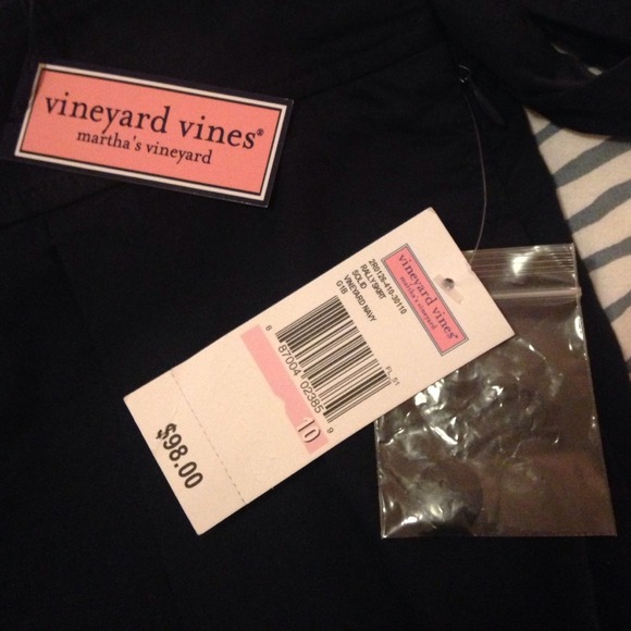 Adorable NWT Navy Vineyard Vines skirt - Picture 4 of 4