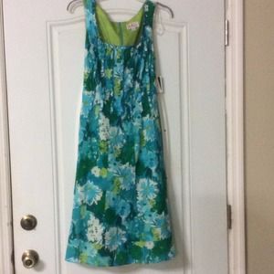 🚨BRAND NEW WITH TAGS FLORAL DRESS🚨