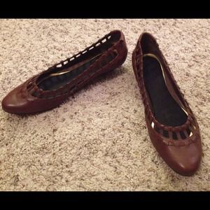 Nine & Co. brown kitten heels