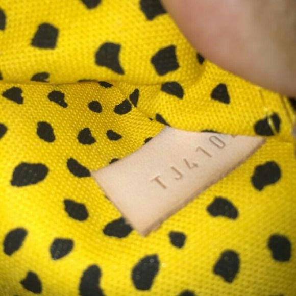 Authentic Louis Vuitton Yayoi Kusama Neverfull MM - Picture 2 of 4