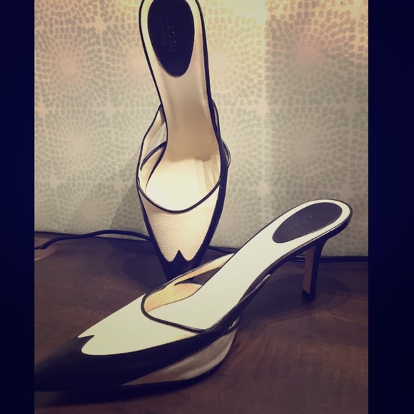✅SOLD✅ Gucci slip-on heels - Picture 1 of 4