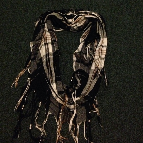 Checkered Scarf
