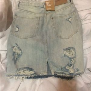 🎈HOST PICK🎈Denim  distressed skirt