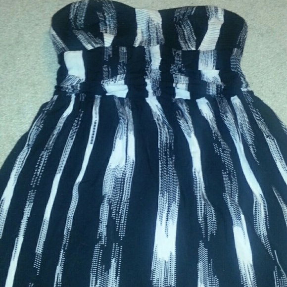 Sleeveless Paterned dress