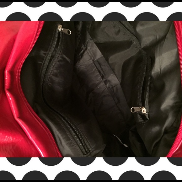 Red handbag - Picture 3 of 3