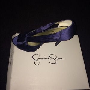 Jessica Simpson platforms