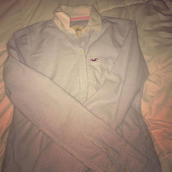 Long sleeve, button up Hollister top