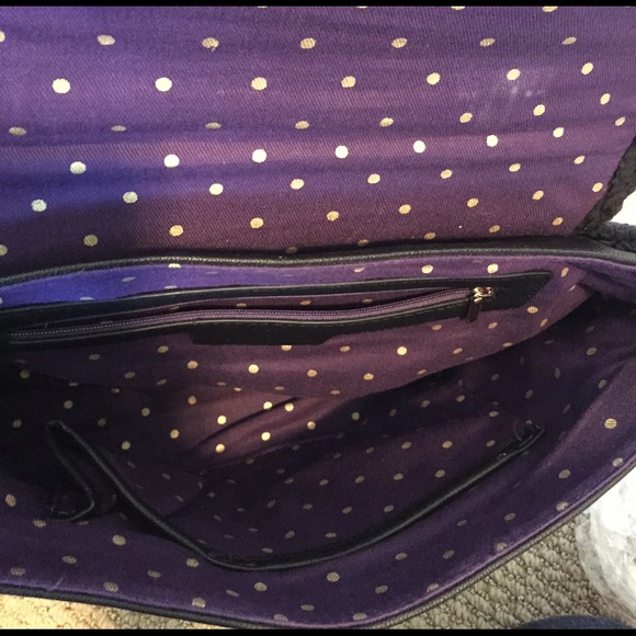 Charles and Keith fun black bag - Picture 3 of 4