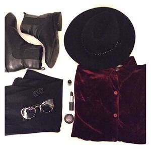 Red velvet button up size L