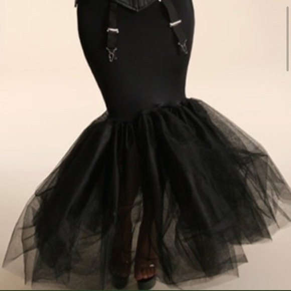 ✨BLACK TRUMPET SKIRT✨