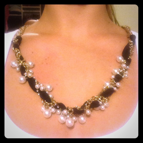 Francesca's necklace