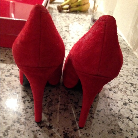 BCBG Red Pumps - Picture 3 of 4