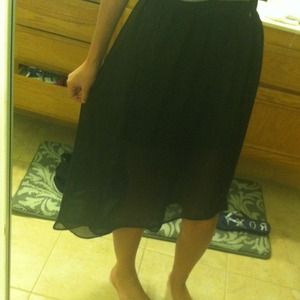 Black high low skirt!