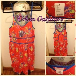 Urban Outfitters printed dress size L