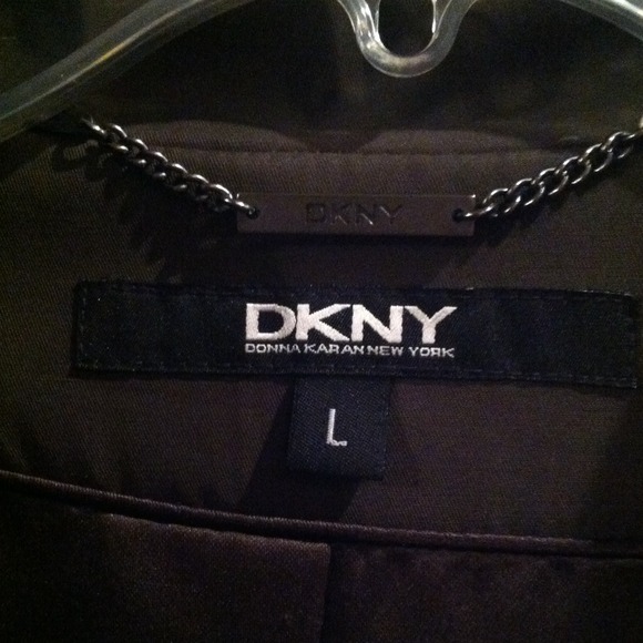 Dark green army colored trench coat - Picture 2 of 4