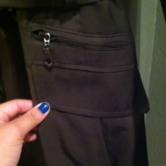 Dark green army colored trench coat - Picture 4 of 4