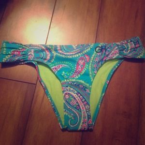 NWT Gilly Hicks Bikini Bottom