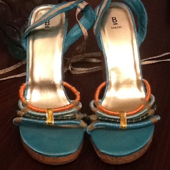 Multi-colored wedges by Bakers