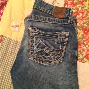 Buckle Jeans