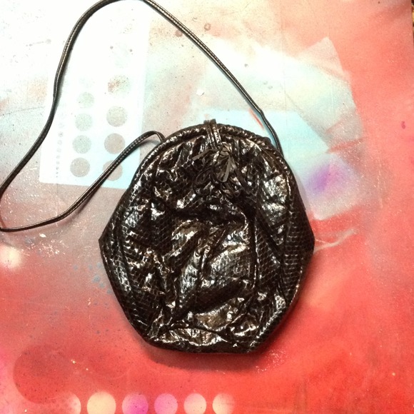 Vintage Viva Crossbody - Picture 1 of 4