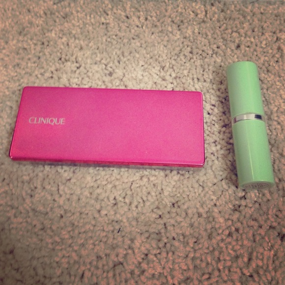 Clinique Other - Clinique makeup bundle. Eyeshadow and lip stick