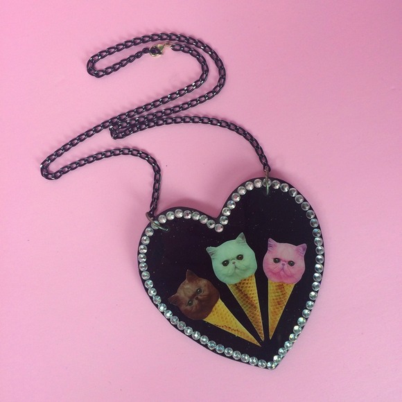 Kitten ice cream sparkle heart necklace