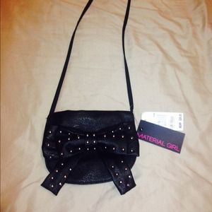 Madden girl bow cross body bag