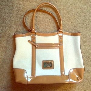 Maxx New York signature tote bag