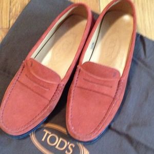 Tod's orange suede loafer, size 35.5