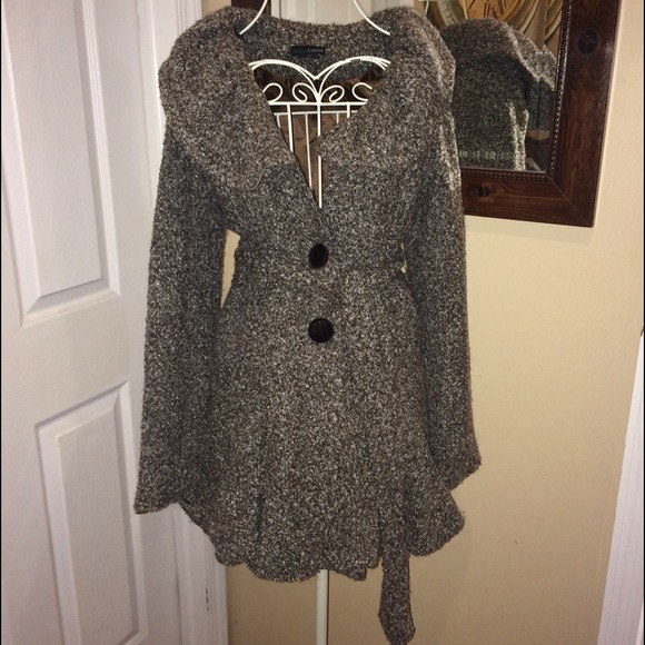 Wool Coat - Picture 1 of 3