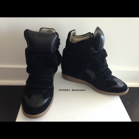 Isabel Marant Shoes - ISABEL MARANT
The Bekett suede wedge sneakers