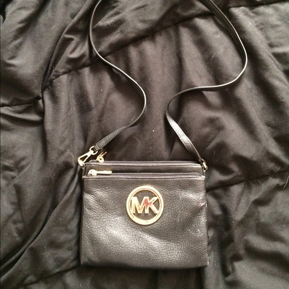 MICHAEL Michael Kors Handbags - Authentic Michael kors crossbody purse