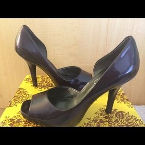 Jessica Simpson pumps