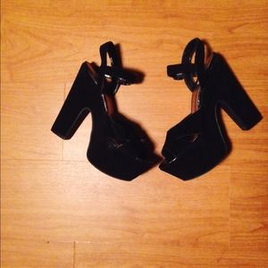 Black Platform Sandals