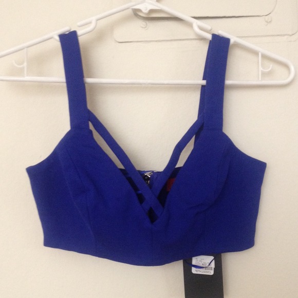 Signature Crop Top