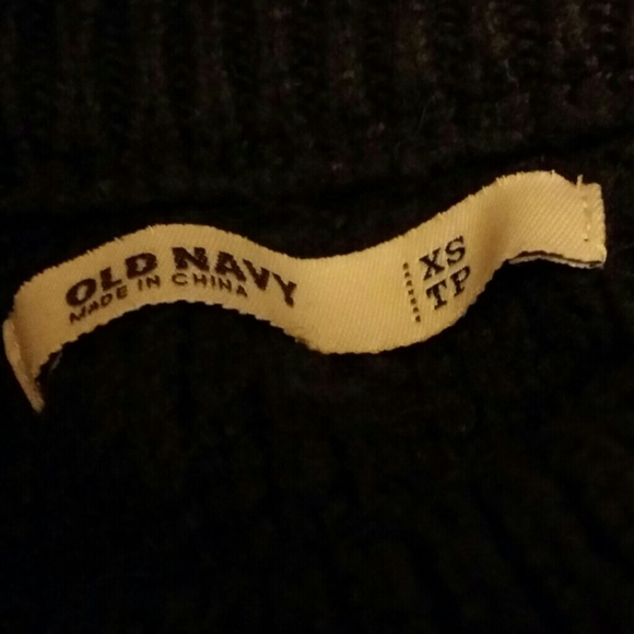 Cable sweater - Picture 2 of 3