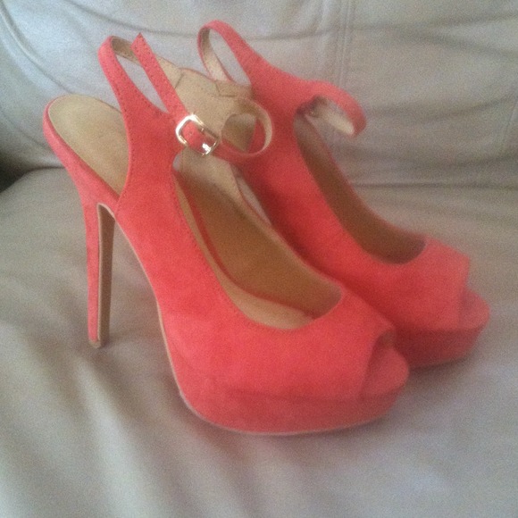 REDUCED! Coral Pink Heels. Barely Worn! Forever 21