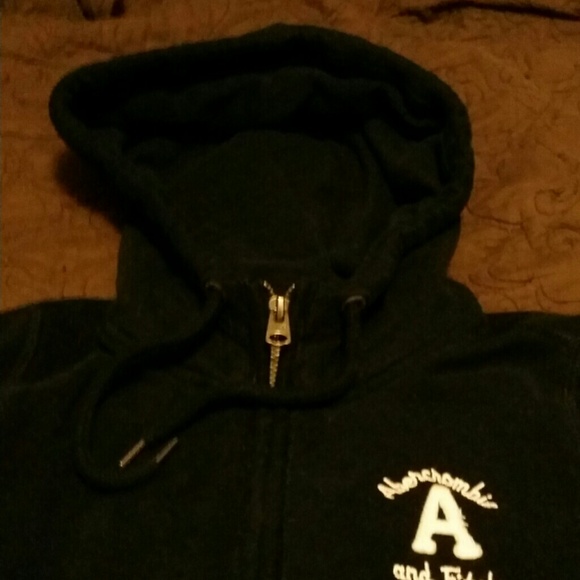 A&F 3 qtr zip up - Picture 2 of 3