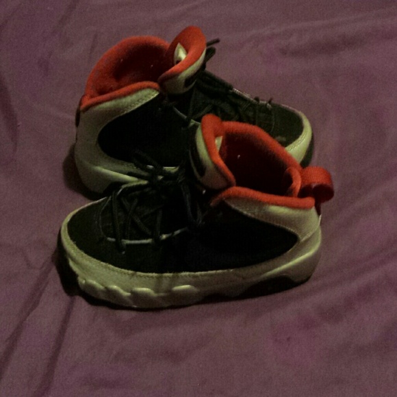 Kids jordans kilroys size 8c