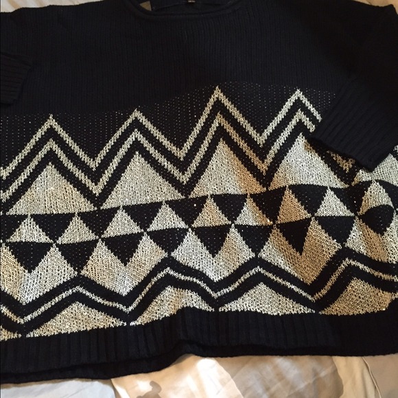 1 hour🌷Gorgeous sweater - Picture 2 of 4