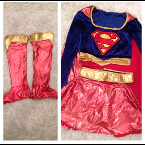 Super woman Size S for Halloween costume