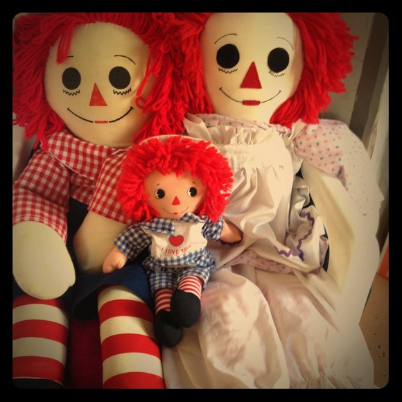 AUTHENTIC RAGGEDY ANNE DOLLS.